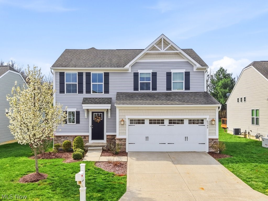 6562 Wisteria Lane, Medina, OH
