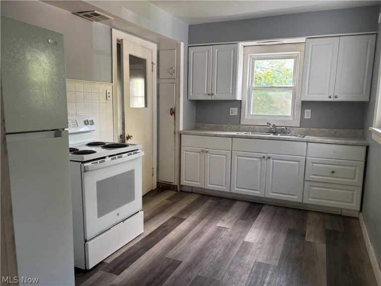 74 Vesper Street, Akron, OH - Photo 3