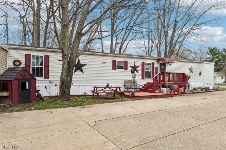 188 Paradise Boulevard, Madison, OH - Photo 2