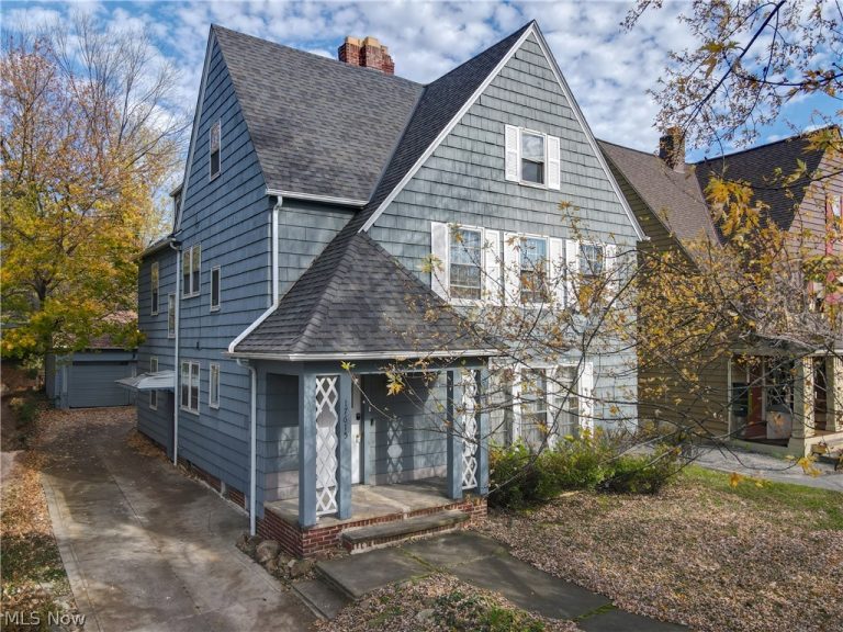17615 Winslow Road, Shaker Heights, OH - Photo 3