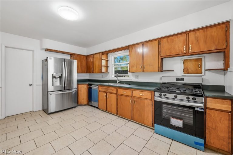 5059 Kuszmaul, Warren, OH - Photo 3