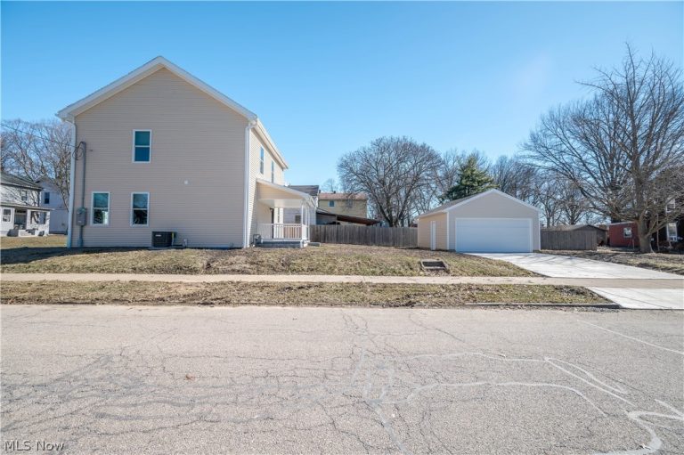 807 Third Street, Salem, OH - Photo 4