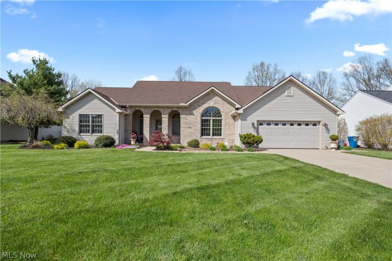 1009 Glendalough Drive, Grafton, OH, 44044