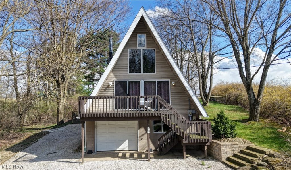 2684 Bern Drive, Millersburg, OH