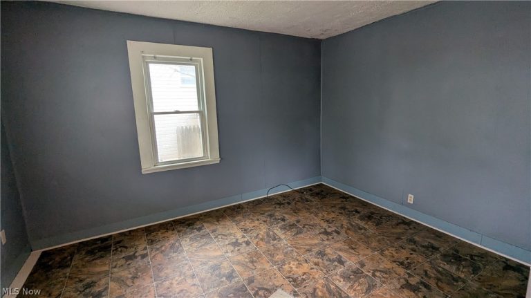 379 Homestead Street, Akron, OH - Photo 6