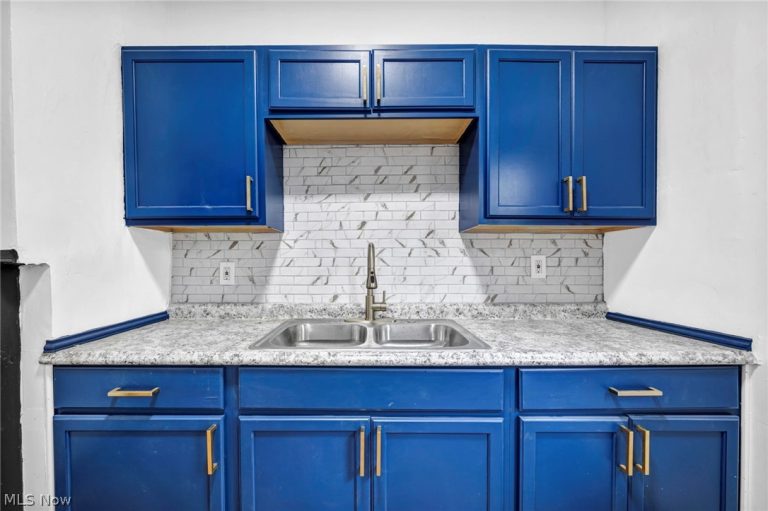 12001 Oakview Avenue #DOWN, Cleveland, OH - Photo 4