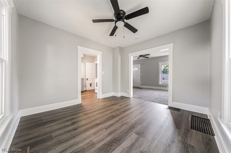 703 River Street, Elyria, OH - Photo 4