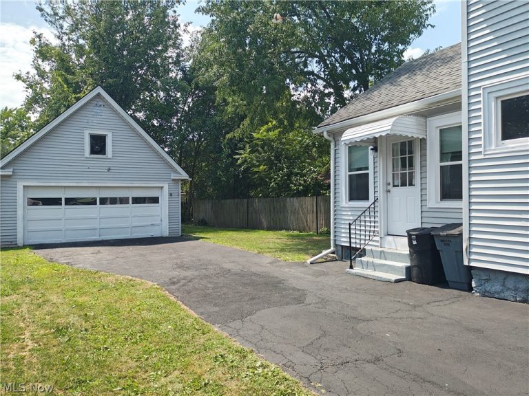 914 50th Street, Ashtabula, OH - Photo 3