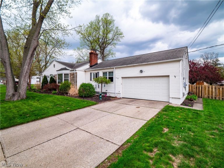 4765 220th Street, Fairview Park, OH - Photo 3