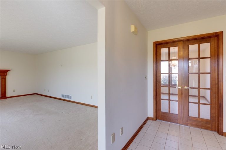 7107 Chatham Road, Medina, OH - Photo 8