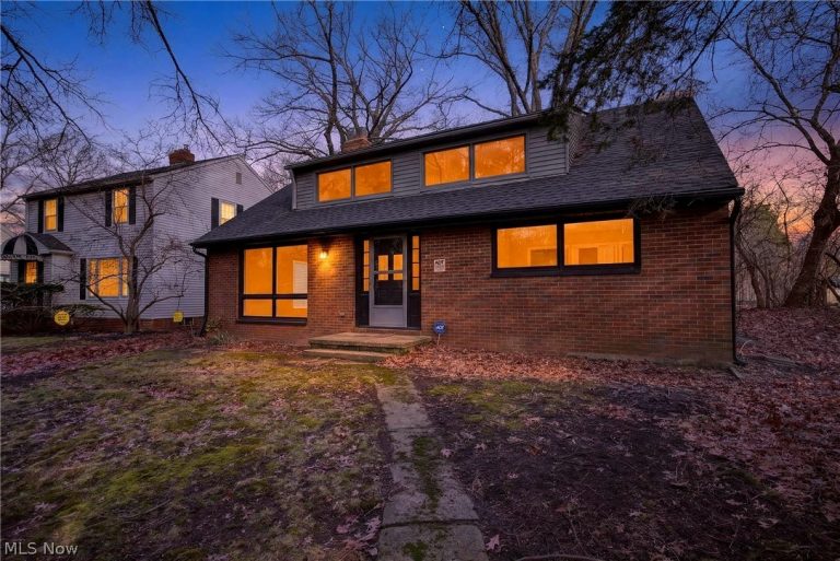 19871 Upper Valley Drive, Euclid, OH - Photo 2