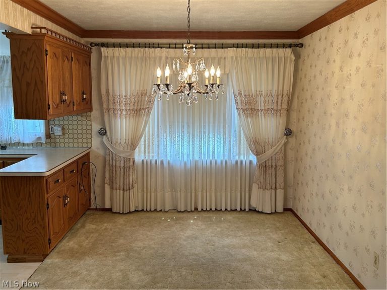 4716 Forest Edge Drive, Brooklyn, OH - Photo 8