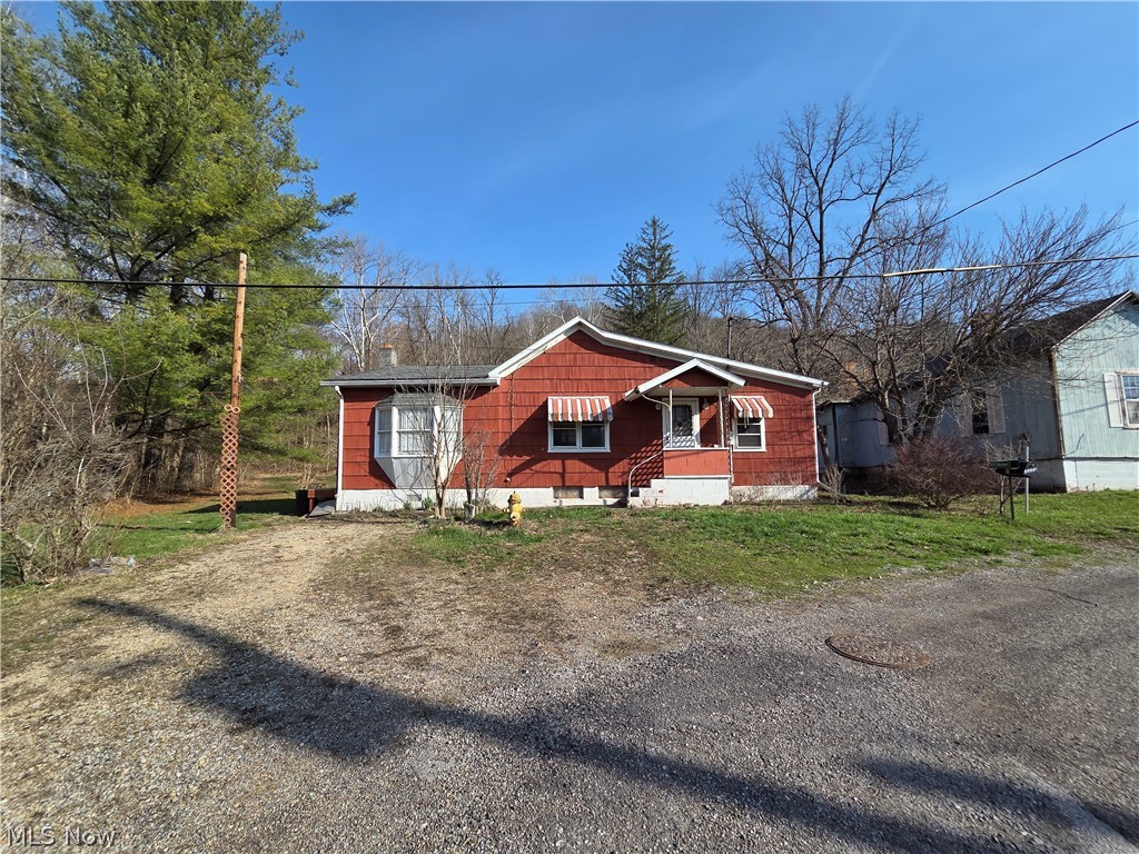 54990 Maple Avenue, Bridgeport, OH