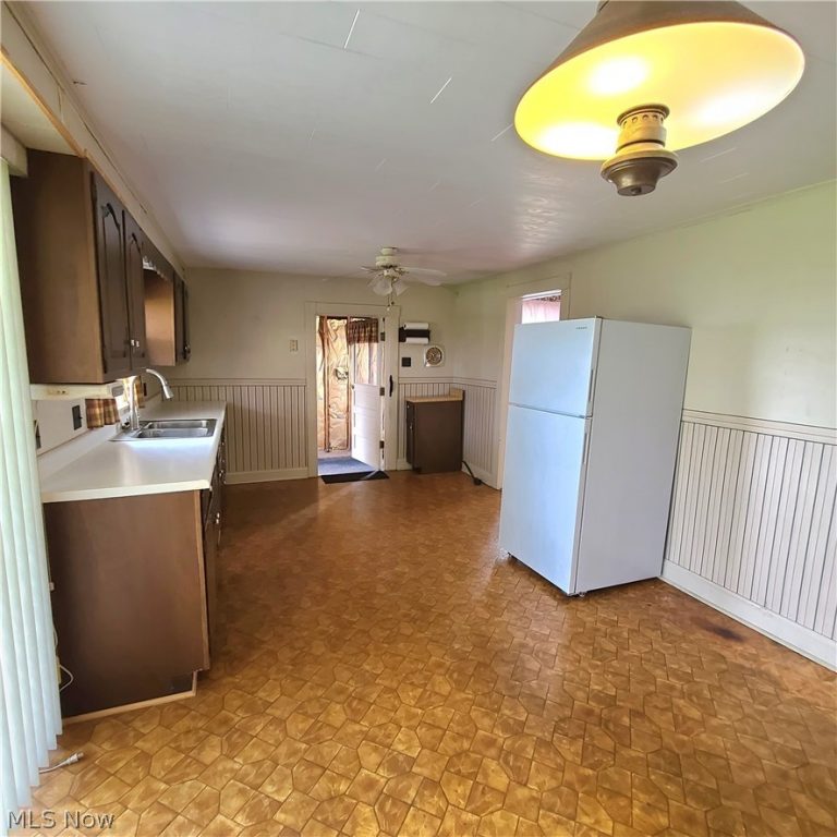 90 Mulberry Street, Mt Pleasant, OH - Photo 6
