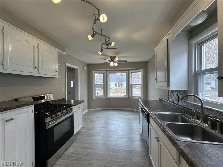 1600 Bond Street, Akron, OH - Photo 6