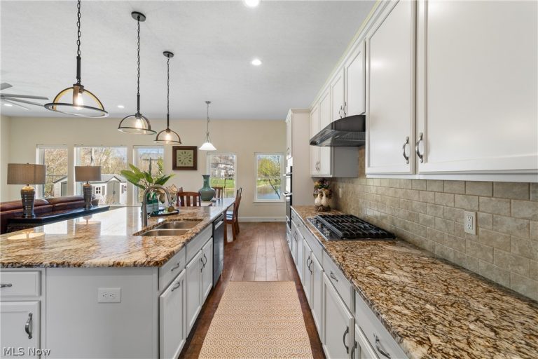 535 Caston Road, Green, OH - Photo 8