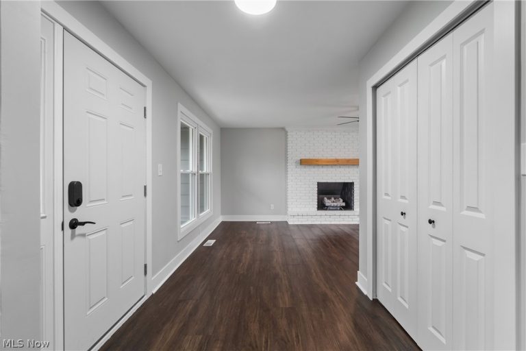 15312 Forest Park Drive, Strongsville, OH - Photo 8