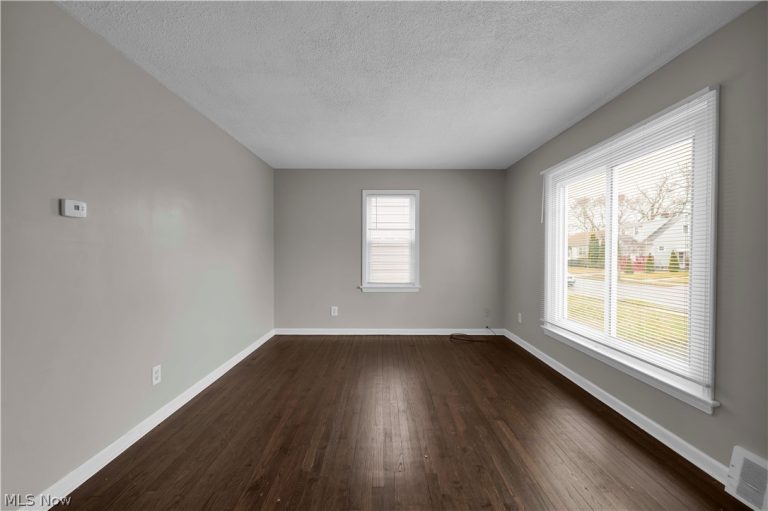 4561 148th Street, Cleveland, OH - Photo 5