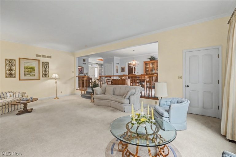 735 Courtwright Boulevard, Mansfield, OH - Photo 8
