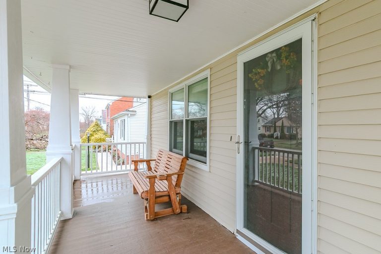 1383 Churchill Road, Lyndhurst, OH - Photo 3