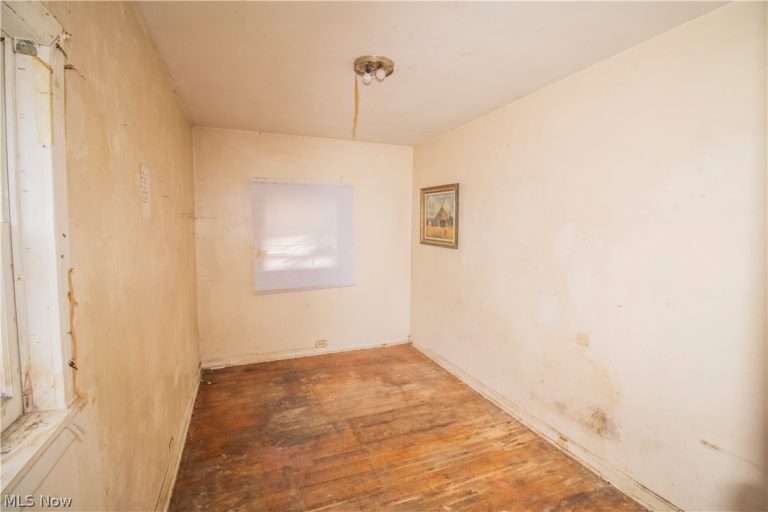 9207 Cannon Avenue, Cleveland, OH - Photo 5