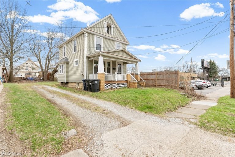 16 Palmetto Avenue, Akron, OH - Photo 2