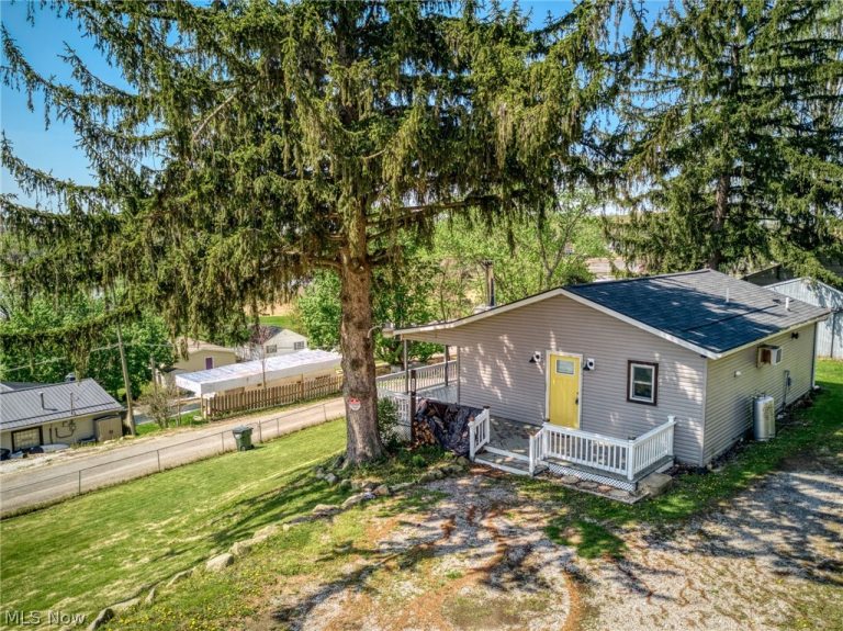 6443 Camp Boulevard, Hanoverton, OH - Photo 2