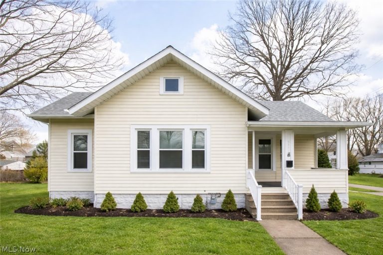 2391 27th Street, Akron, OH, 44314