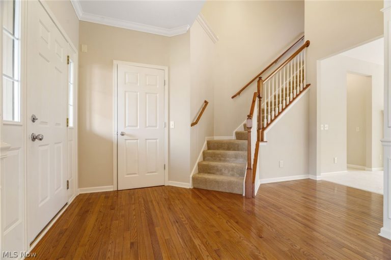 3196 Dunstone Circle, Akron, OH - Photo 4