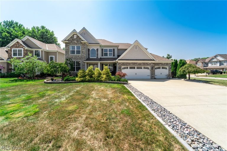 3000 Steve Guard Court, Willoughby, OH - Photo 2