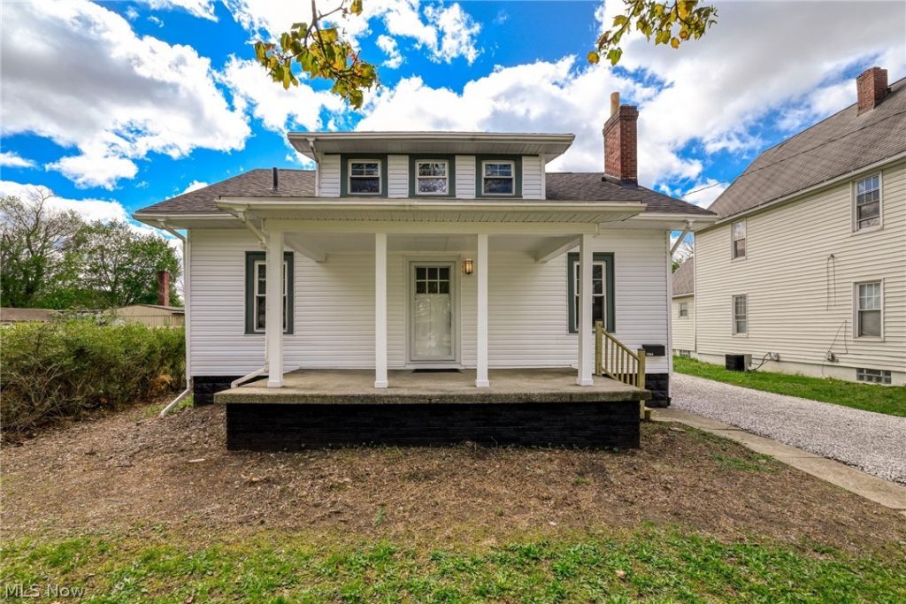 1364 California Avenue, Akron, OH