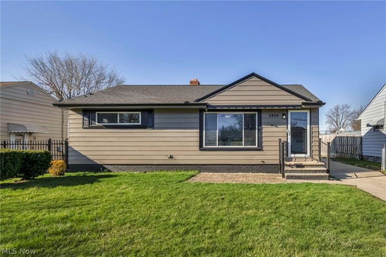 5804 Bangor Avenue, Cleveland, OH - Photo 2