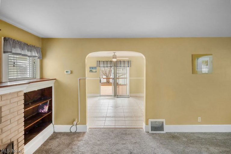 1597 Glenmount Avenue, Akron, OH - Photo 6