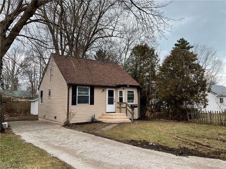 1432 Hazel Avenue, Madison, OH, 44057