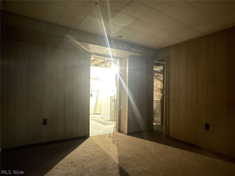 442 Clearview Drive #U9, Euclid, OH - Photo 4