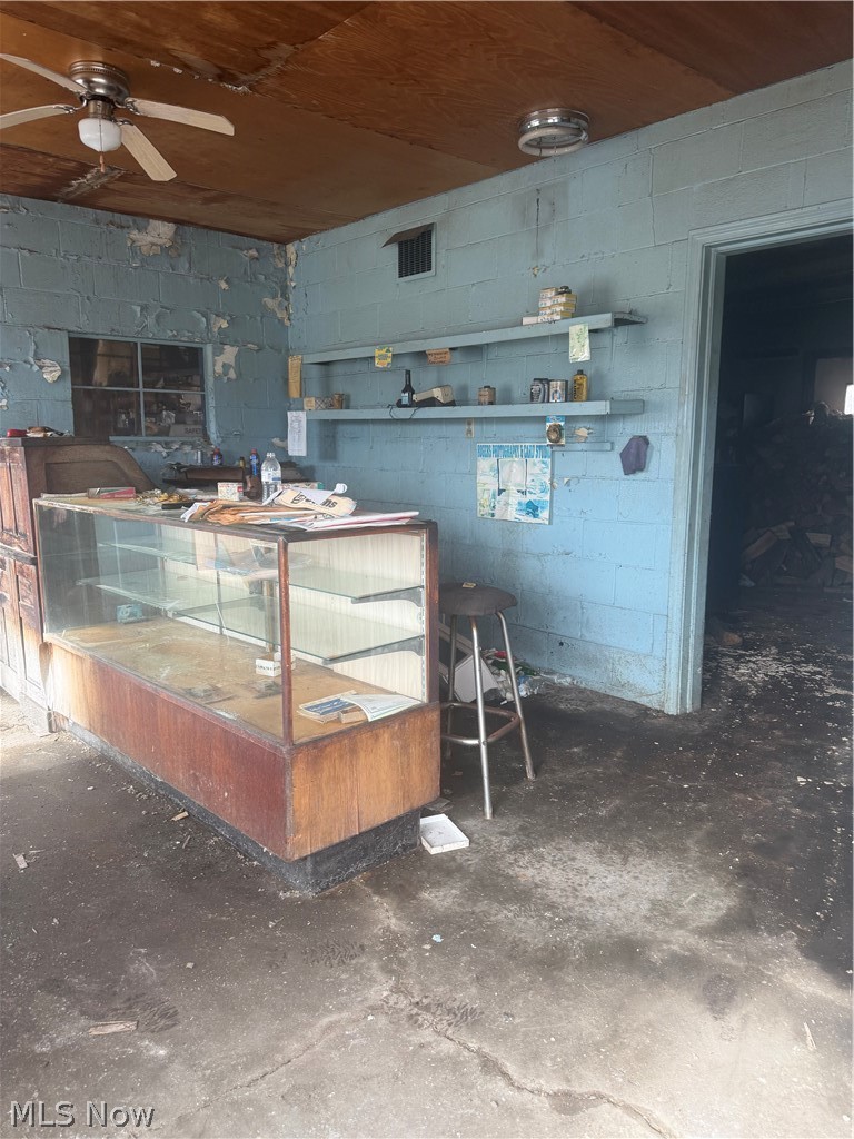 U.S. 422, Southington, OH - Photo 8