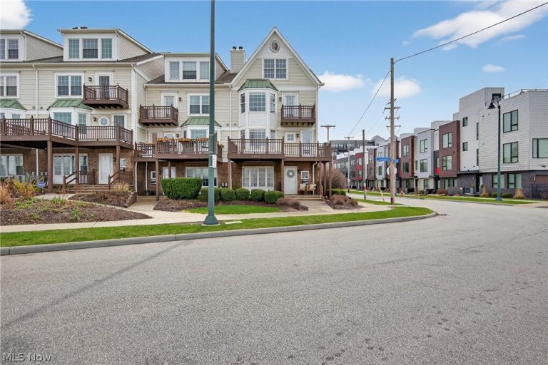 6943 Father Caruso Drive, Cleveland, OH - Photo 2