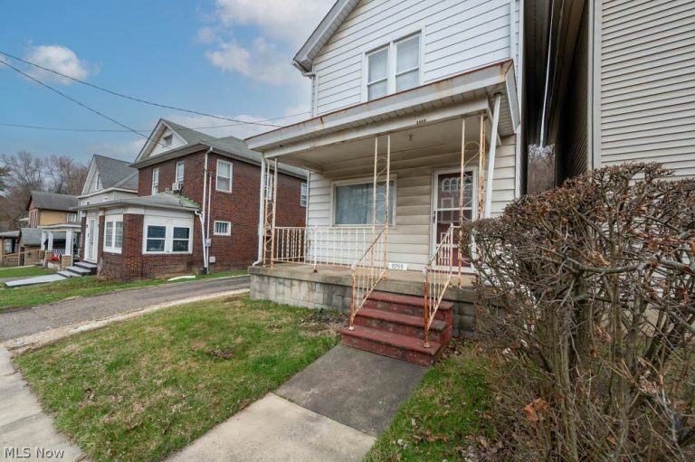 1055 Ambrose Avenue, East Liverpool, OH - Photo 3