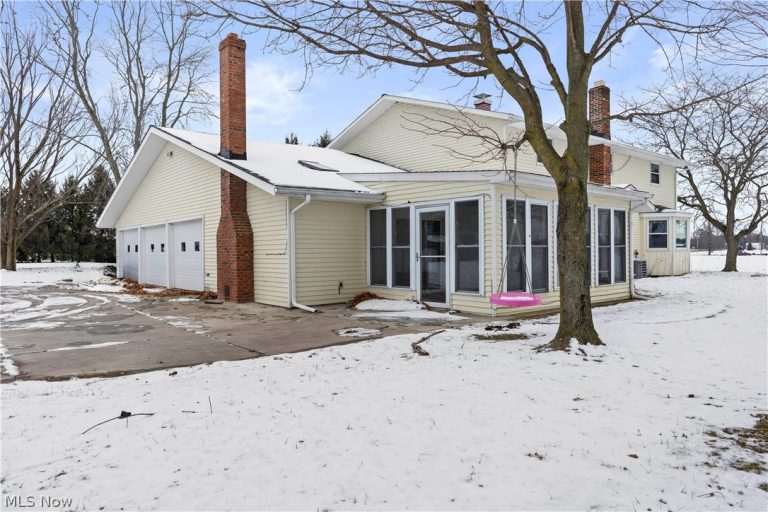 39738 Banks Road, Grafton, OH - Photo 5