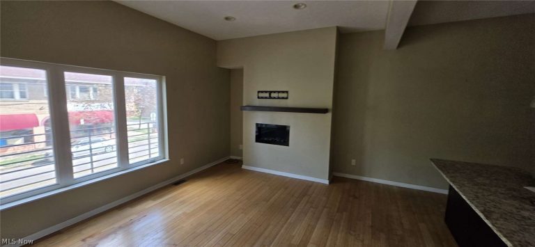 5703 Bridge Avenue, Cleveland, OH - Photo 3