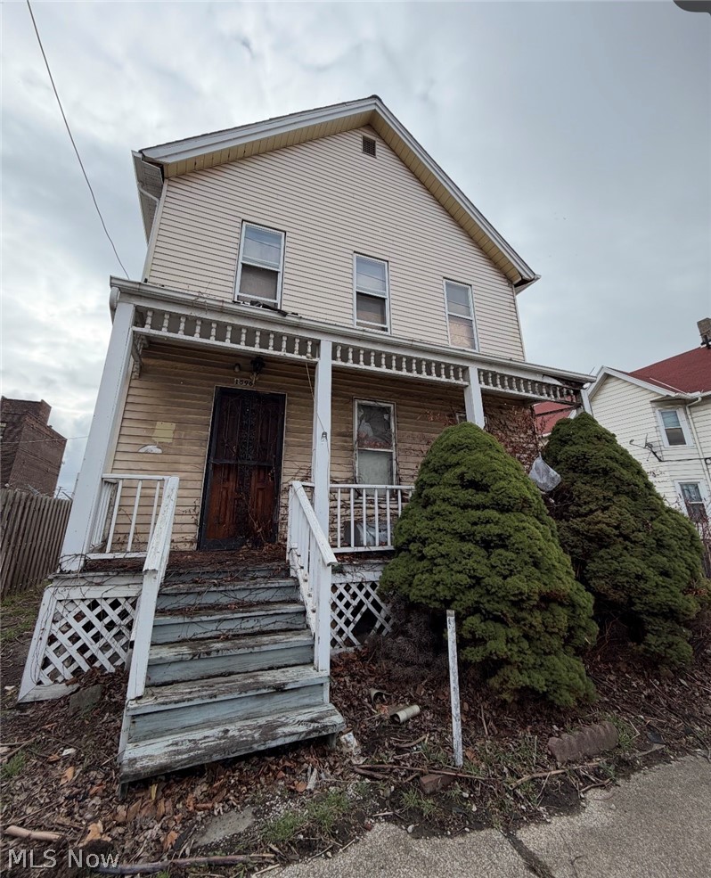 1596 32nd Street, Cleveland, OH