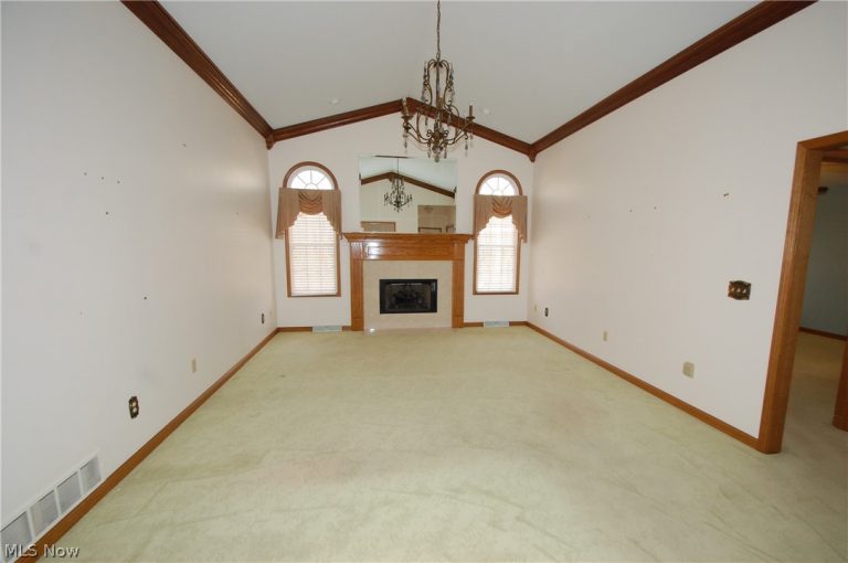 7863 Walnut Street #A, Boardman, OH - Photo 8