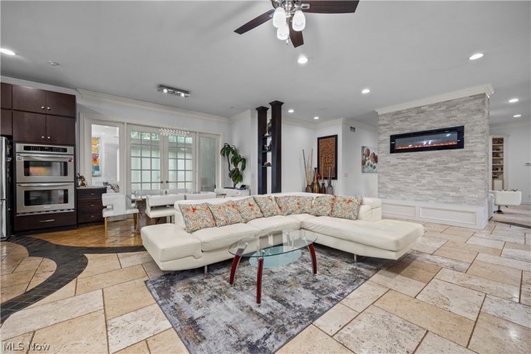 2240 Sunrise Oval, Medina, OH - Photo 6