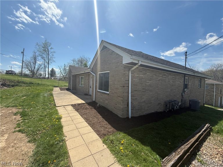 168 Talbott Drive, Wintersville, OH - Photo 4
