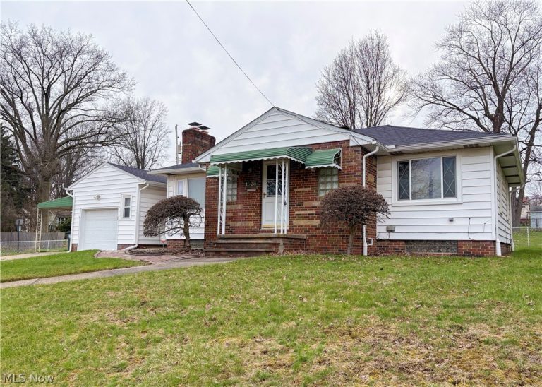 1528 Hammel Street, Akron, OH - Photo 2