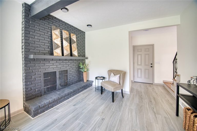 30825 Miller Avenue, Willoughby Hills, OH - Photo 4