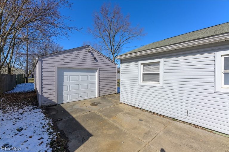 2225 Martha Avenue, Canton, OH - Photo 3