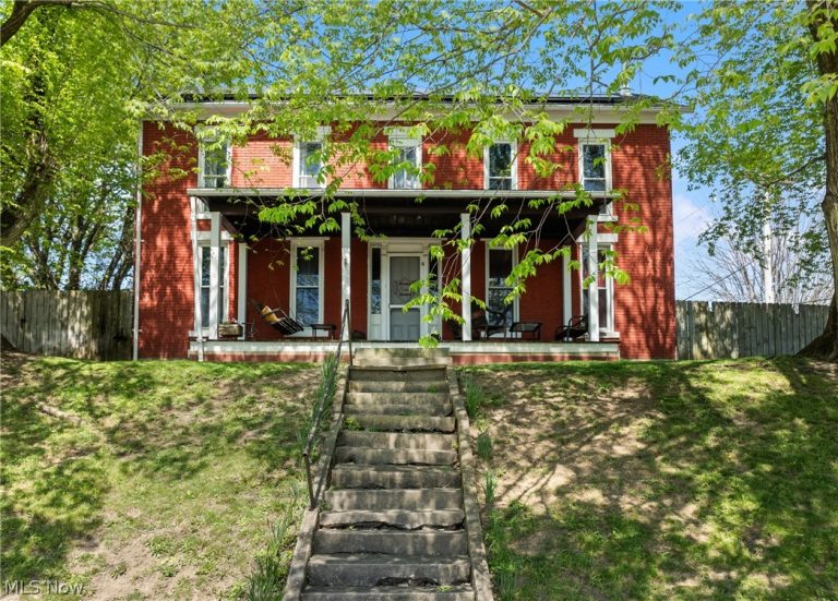501 Main Street, Barnesville, OH - Photo 2