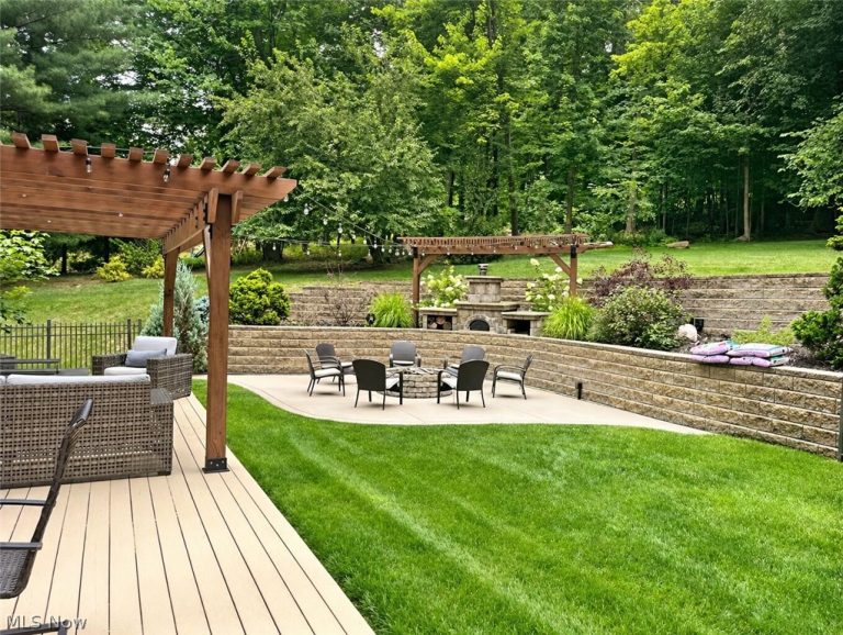 3949 Shore Drive, Bath, OH - Photo 3