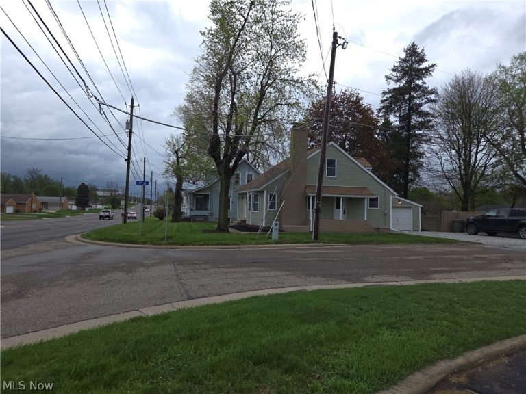 700 Whipple Avenue, Canton, OH - Photo 2